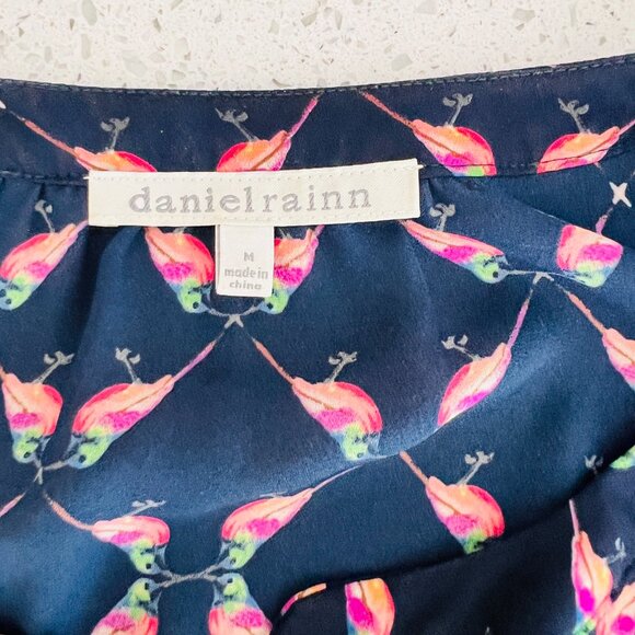 Daniel Rainn Romper Hummingbird Allover Roll-Up Sleeve Preppy Boho - Picture 7 of 8